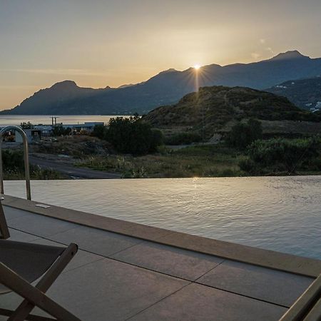 Corallia Villas Near The Beach بلاكاس المظهر الخارجي الصورة