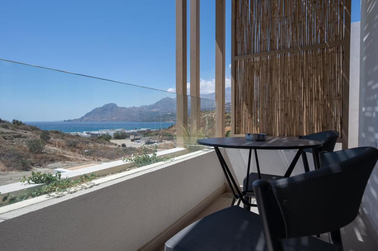 Corallia Villas Near The Beach بلاكاس المظهر الخارجي الصورة